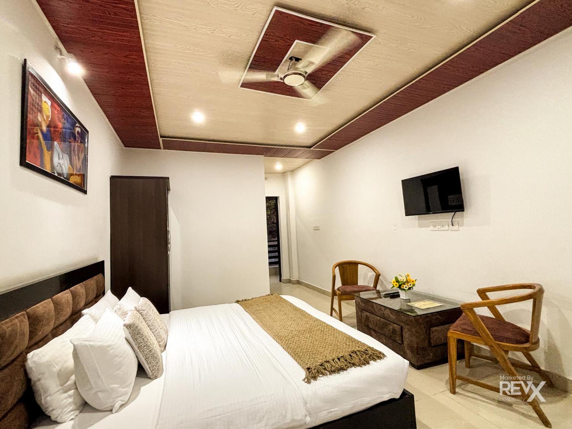 Hotel Prince Valley Lansdowne Εξωτερικό φωτογραφία