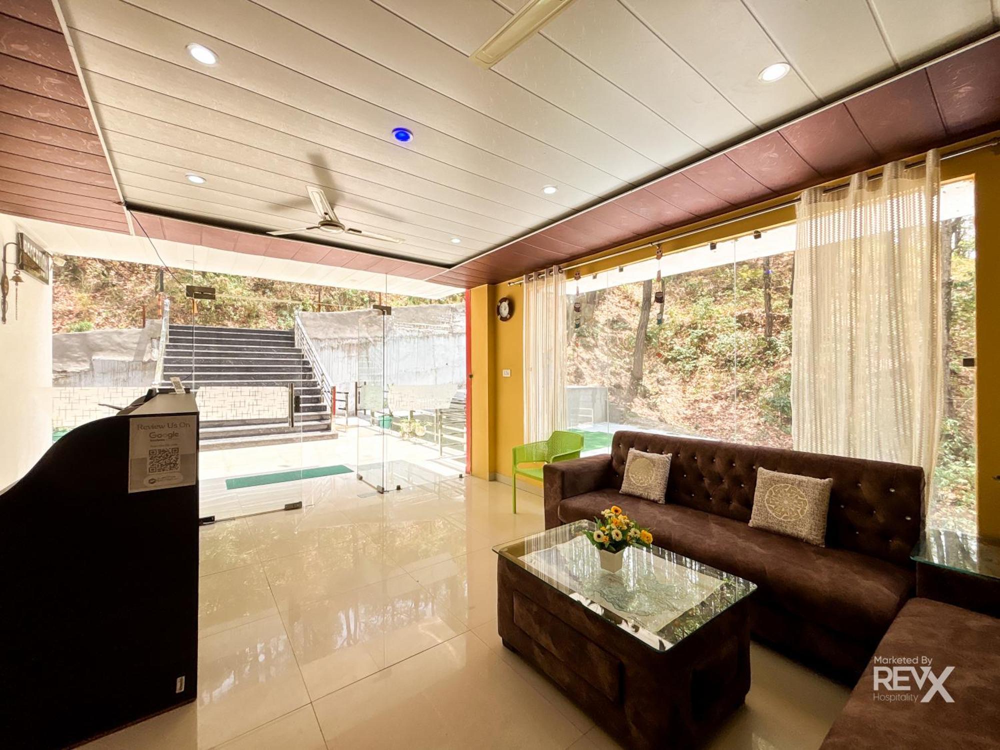 Hotel Prince Valley Lansdowne Εξωτερικό φωτογραφία