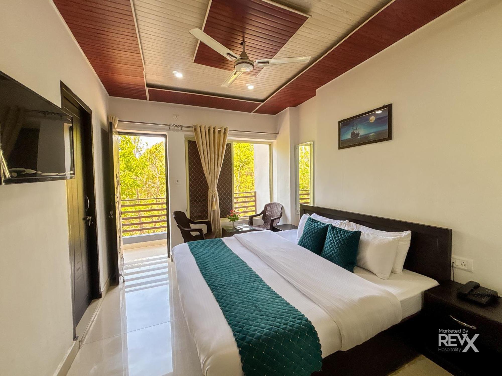 Hotel Prince Valley Lansdowne Εξωτερικό φωτογραφία